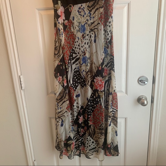 Le Bos Floral Maxi Dress - Picture 5 of 5